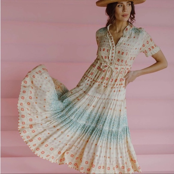 Free People Dresses & Skirts - FREE PEOPLE “RARE FEELING” MIXED FLORAL PRINT BOHO TIERED MAXI DRESS MEDIUM NWOT